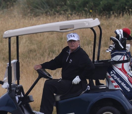 Sunt terenurile de golf scotiane ale lui Trump un front pentru spalarea banilor?