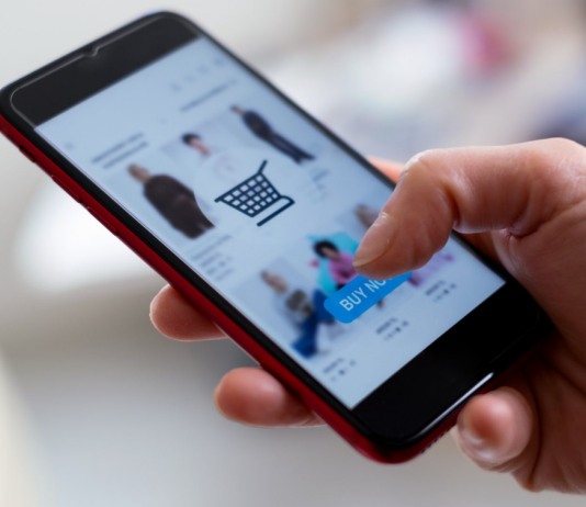 De ce utilizatorii cumpara mai mult prin intermediul aplicatiilor mobile de shopping?