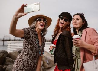 Cum tii sub control dezechilibrele hormonale la menopauza: ghidul tau pentru sanatate si confort